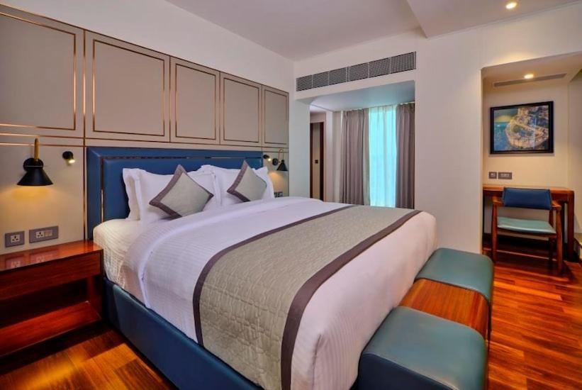 Pride Hotel Удайпур Экстерьер фото